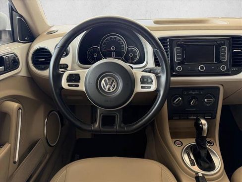 Used 2013 Volkswagen Beetle 2.5 FWD image 10