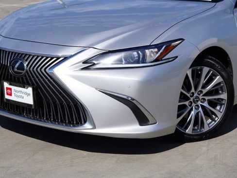Used 2020 Lexus ES 350 w/ Premium Package FWD image 6