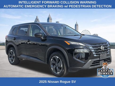 Used 2025 Nissan Rogue SV image 7