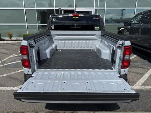 Used 2025 Ford Maverick Lariat w/ Black Appearance Package AWD/4WD image 14