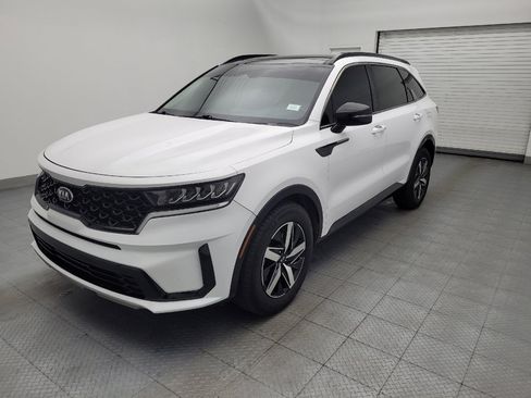 Used 2021 Kia Sorento S w/ Panoramic Sunroof Package FWD image 2