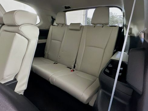 Certified 2026 Toyota Grand Highlander FWD image 28