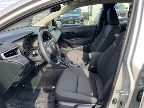 Used 2025 Toyota Corolla LE image 26