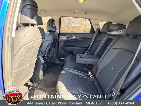 Certified 2025 Kia Sportage EX image 10