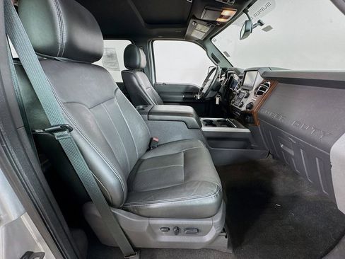 Used 2015 Ford F350 Lariat w/ Lariat Ultimate Package AWD/4WD image 28