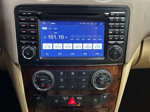 Used 2008 Mercedes-Benz ML 550 4MATIC image 35