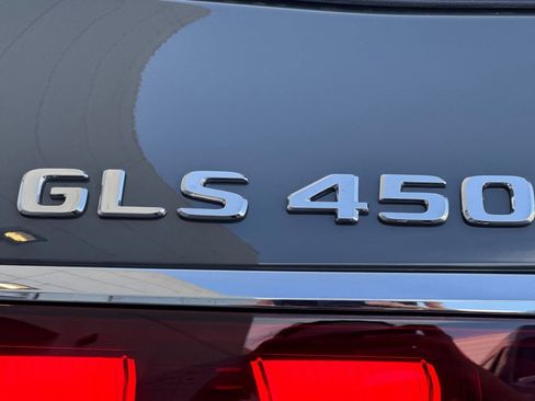 Used 2026 Mercedes-Benz GLS 450 4MATIC image 21