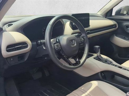Used 2023 Honda HR-V EX-L image 6