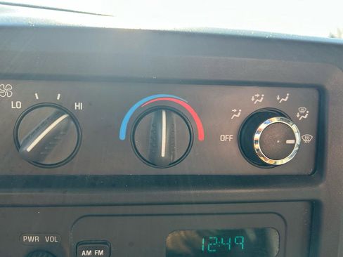 Used 2006 GMC Savana 2500 image 18