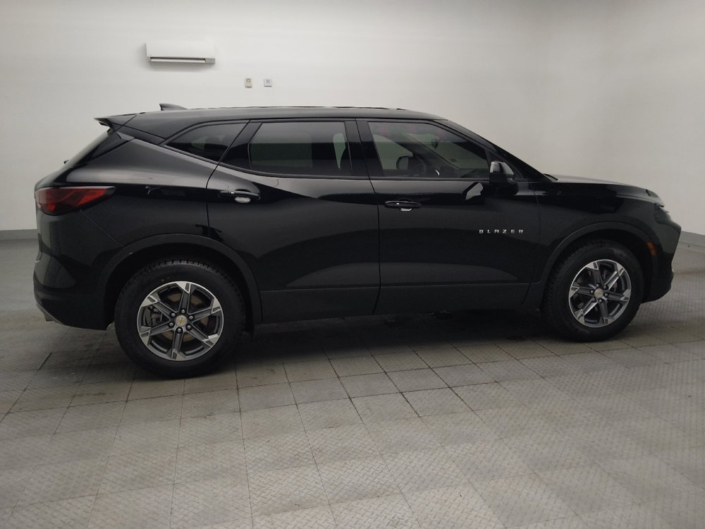 Used 2025 Chevrolet Blazer LT AWD/4WD image 10