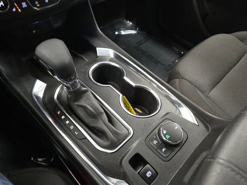 Certified 2023 Chevrolet Traverse LT image 16