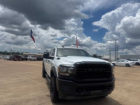 Used 2024 RAM 2500 Tradesman w/ Protection Group AWD/4WD image 3