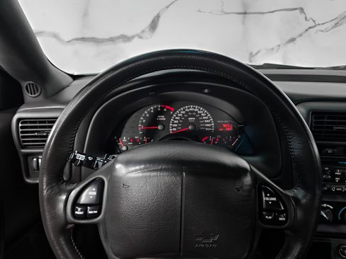 Used 2000 Chevrolet Camaro Z28 w/ SS Performance/Appearance Pkg image 51