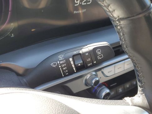 Certified 2023 Kia Telluride S AWD/4WD image 17