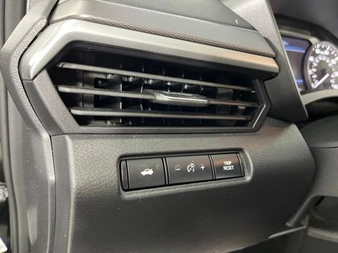 Used 2023 Nissan Altima 2.5 SR FWD image 30