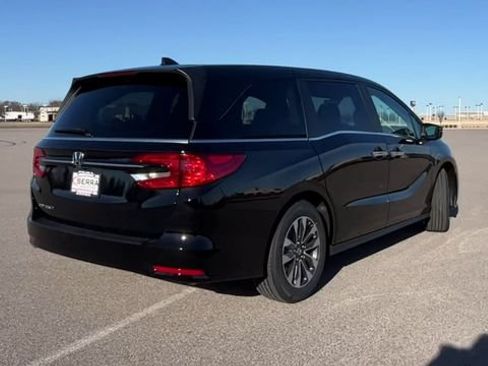 Used 2023 Honda Odyssey EX-L image 8