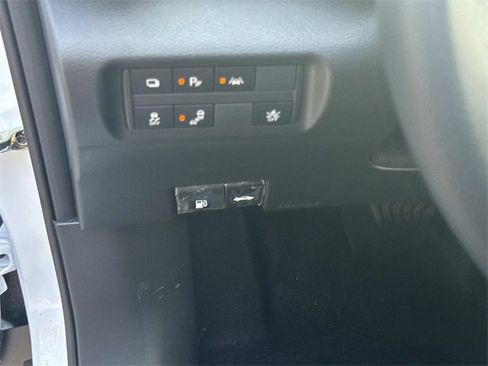 New 2025 Nissan Kicks Play S image 28