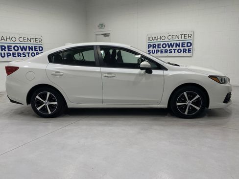 Used 2023 Subaru Impreza Premium image 9
