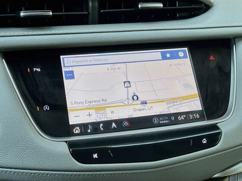 Used 2024 Cadillac XT5 Premium Luxury w/ LPO, Floor Liner Package AWD/4WD image 13