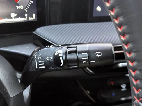 Certified 2025 Nissan Kicks SR w/ Illumination Package image 24