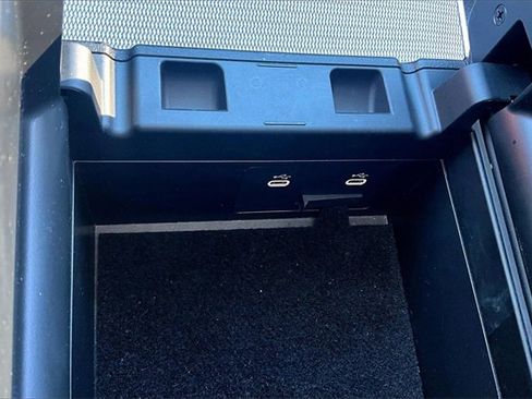 Used 2024 MAZDA CX-90 3.3 Turbo w/ Preferred Plus image 16