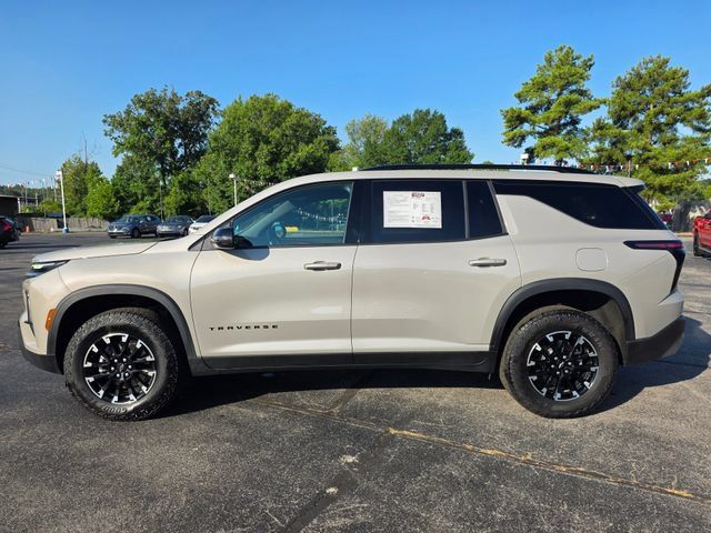 Used 2026 Chevrolet Traverse Z71 w/ LPO, Floor Liner Package AWD/4WD image 7