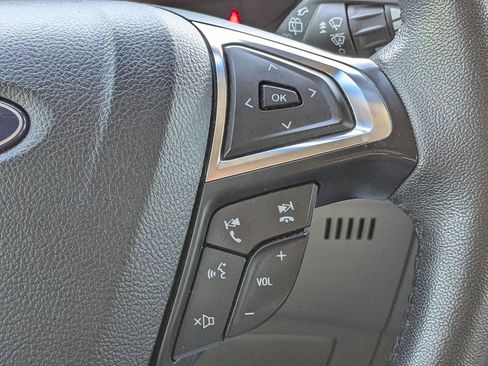 Used 2022 Ford Edge Titanium image 28