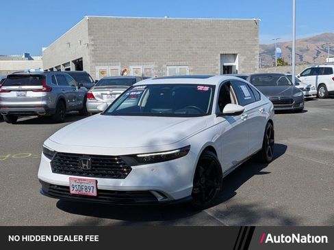 Used 2025 Honda Accord Touring image 1