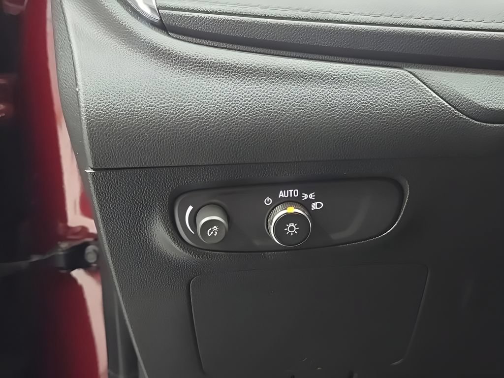 Used 2024 Buick Encore GX Sport Touring FWD image 12