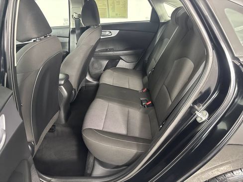 Used 2023 Kia Forte LXS w/ LXS Technology Package FWD image 11