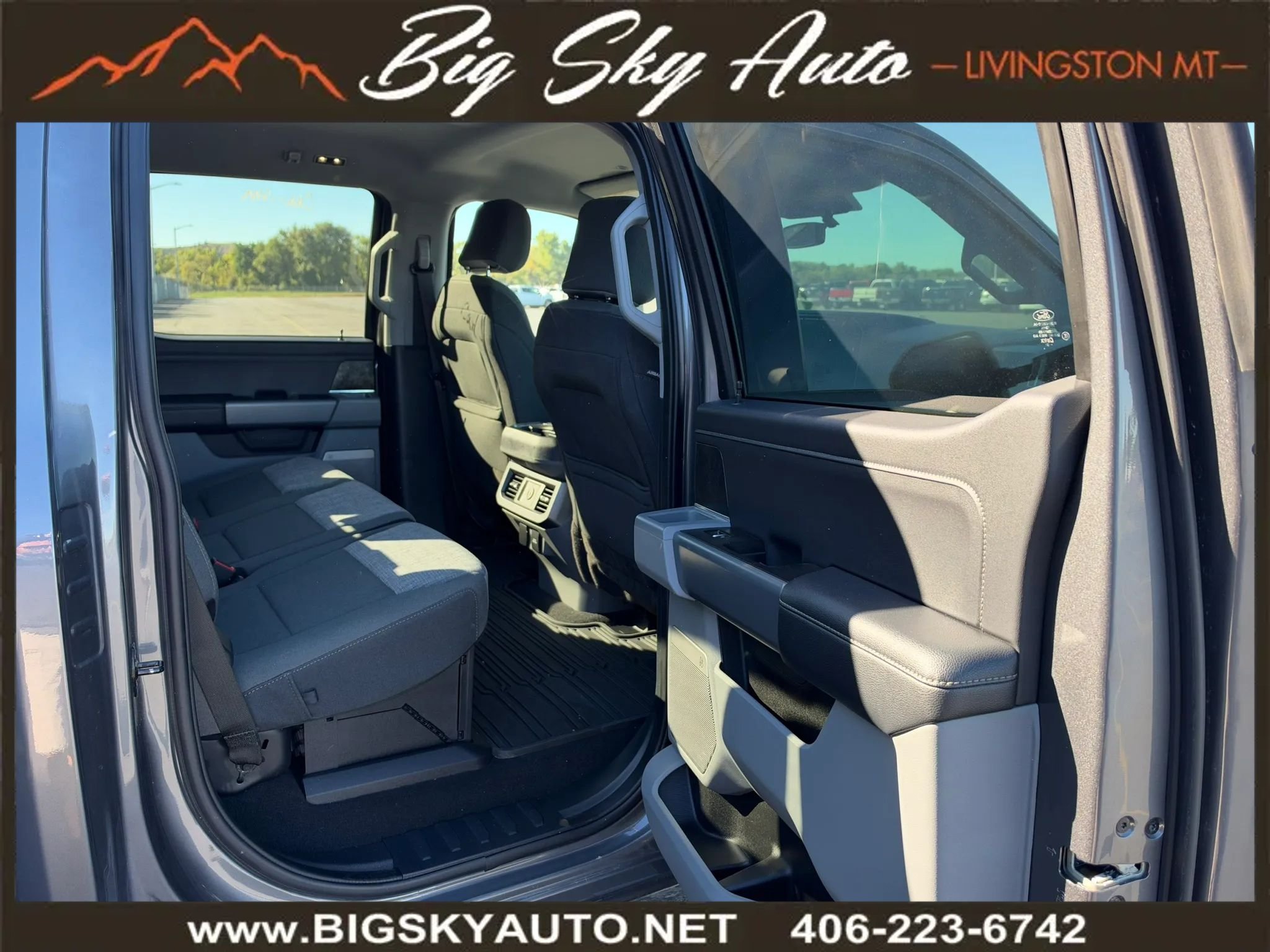 Used 2023 Ford F350 XLT w/ XLT Premium Package AWD/4WD image 23
