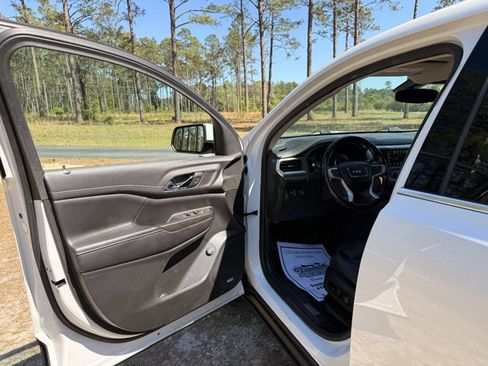 Used 2019 GMC Acadia SLT image 9