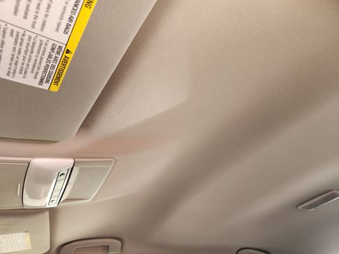 Used 2024 Nissan Altima 2.5 SV FWD image 26