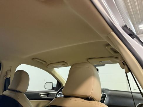 Used 2023 Ford Edge SEL w/ Convenience Package image 17