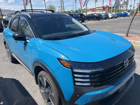 Used 2025 Nissan Kicks SR image 6