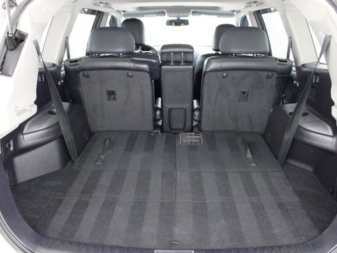 Used 2011 Toyota Highlander SE w/ Tow Pkg FWD image 69