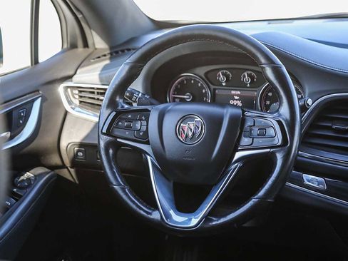 Used 2023 Buick Enclave Essence image 15