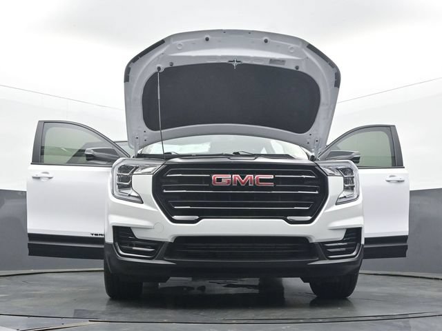 Used 2024 GMC Terrain SLE w/ Driver Convenience Package FWD image 58