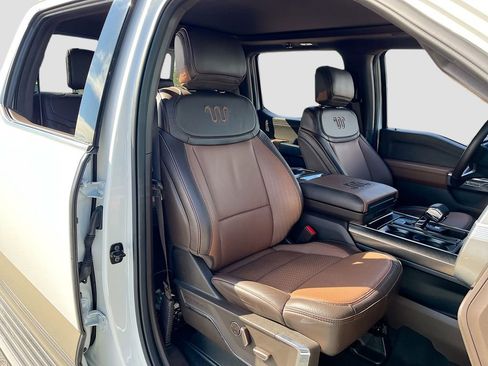 Used 2025 Ford F150 King Ranch w/ FX4 Off-Road Package image 30