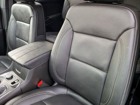 Certified 2023 Chevrolet Traverse LT image 14