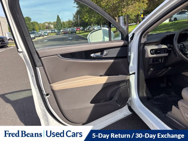 Certified 2023 Lincoln Nautilus Reserve AWD/4WD image 10