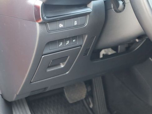 Used 2025 MAZDA MAZDA3 s FWD image 21