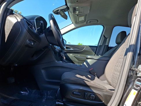 Used 2024 Chevrolet Equinox LT AWD/4WD image 11