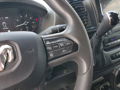 Used 2025 RAM ProMaster 2500 w/ Convenience Group FWD image 12
