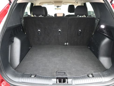 Used 2020 Ford Escape SE image 9