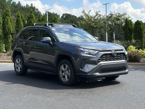 Used 2023 Toyota RAV4 XLE w/ Convenience Package FWD image 2