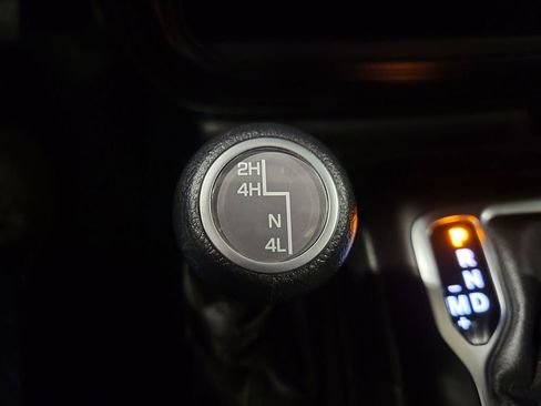 Used 2020 Jeep Wrangler Unlimited Sport AWD/4WD image 16