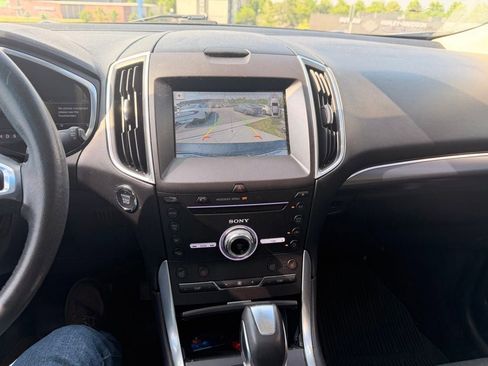 Used 2017 Ford Edge Titanium w/ Equipment Group 302A AWD/4WD image 16
