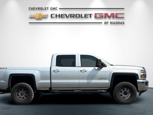 Used 2017 Chevrolet Silverado 3500 LT AWD/4WD image 2