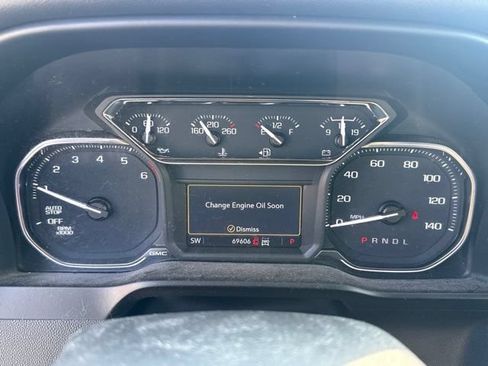 Used 2021 GMC Sierra 1500 SLT AWD/4WD image 8
